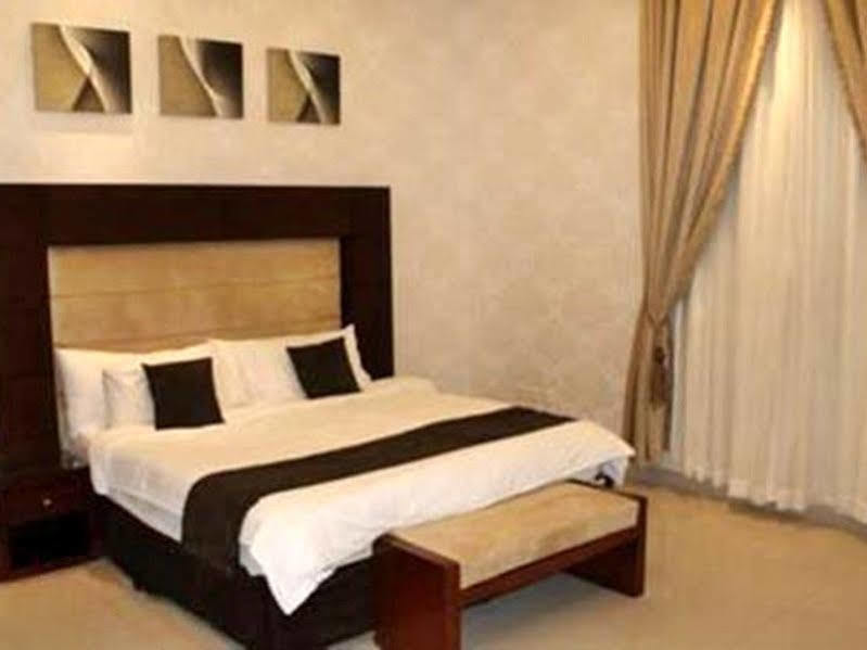 ריאד Rest Night Hotel Suites- Al Falah מראה חיצוני תמונה